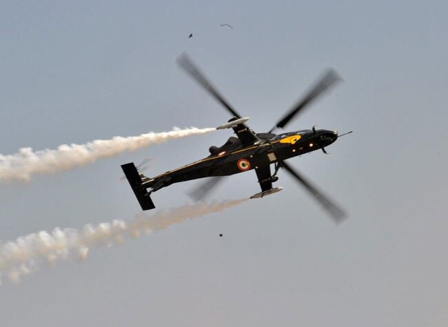 'एयरो इंडिया-2015' में पहुंचे प्रधानमंत्री नरेंद्र मोदी