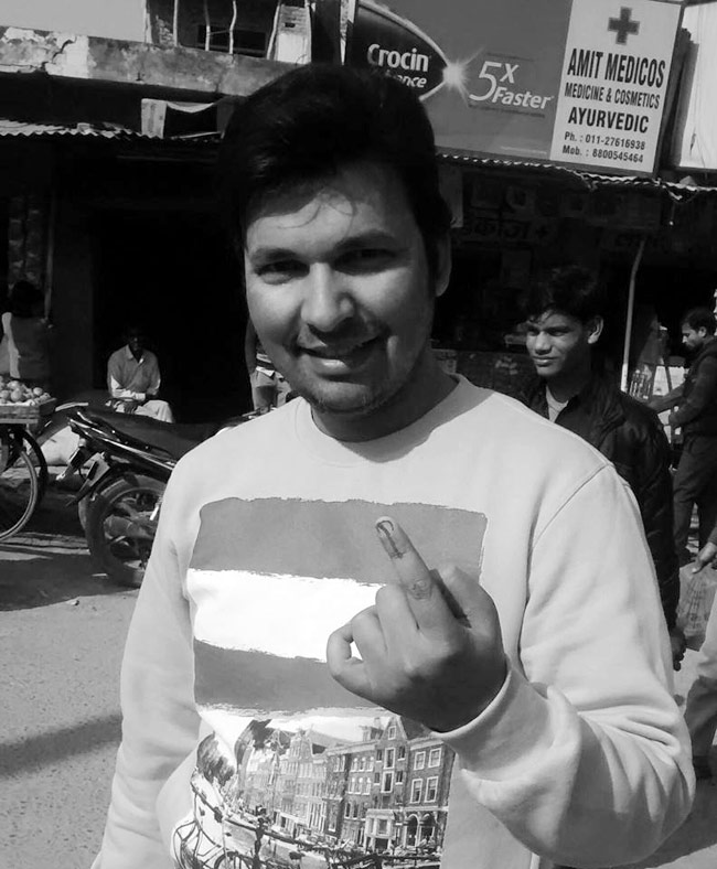 वोट डालकर आपने आजतक को भेजी ये सेल्फी...