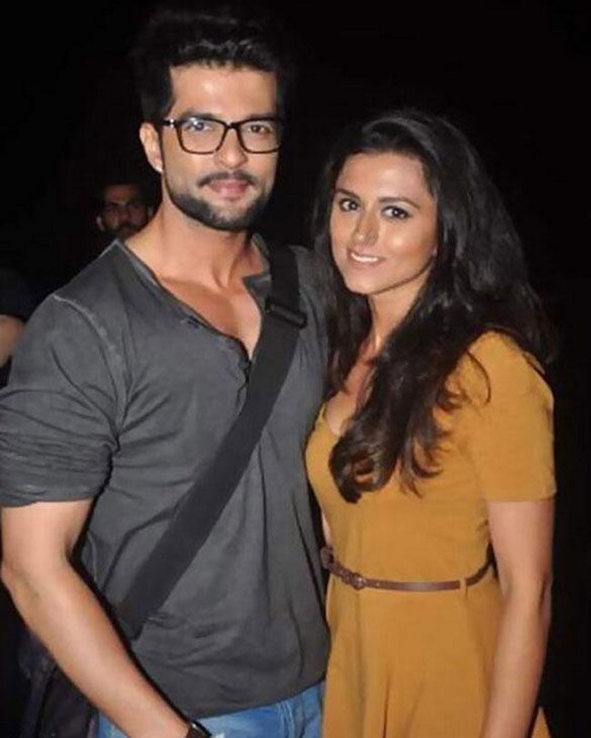 Twitter के झरोखे से: Happily Married टीवी स्टार्स