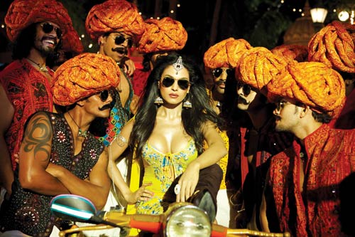 कन्ट्रोवर्सी क्वीन वीना मलिक Happy Birthday