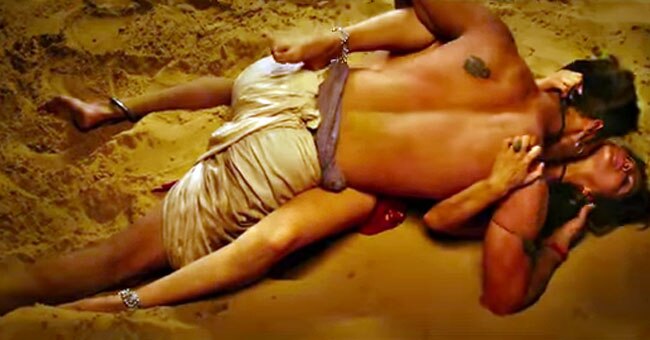 सनी लियोन ने 'लीला' में पार की सारी हदें, देखें तस्वीरें