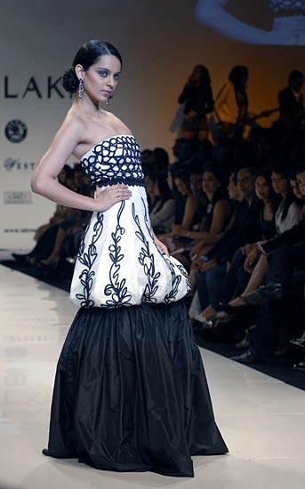 बॉलीवुड क्वीन कंगना रनोट  Happy Birthday