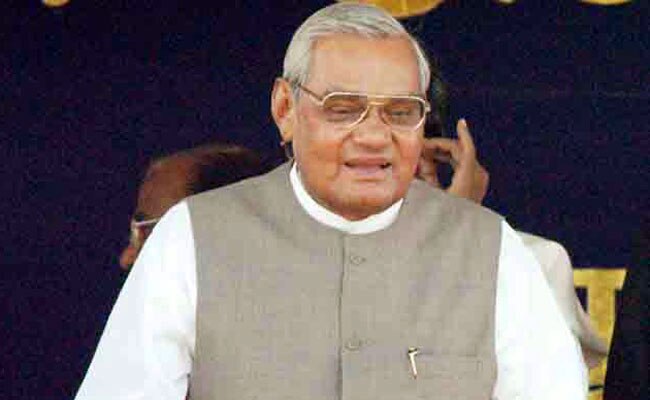 26 मार्च 2015: तस्वीरों में दिनभर की बड़ी खबरें