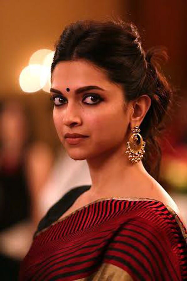 दीपिका के यह हैं सात 'पीकू' लुक्स, देखें तस्वीरें