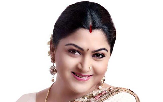 देश में इन हस्ति‍यों को दी गई मंदिर में जगह