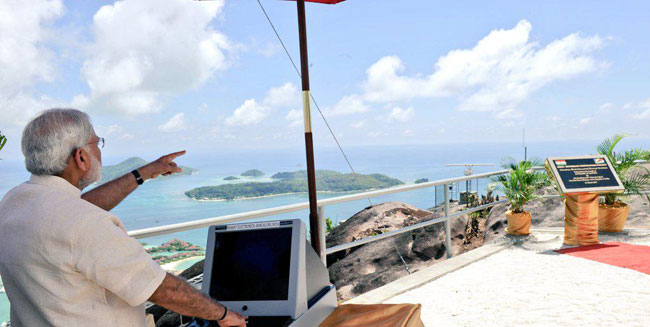 ...और सेशल्स में PM मोदी ने की फोटोग्राफी