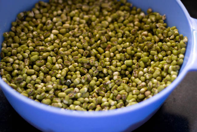 डैंड्रफ से निजात पाने के पांच घरेलू उपाए