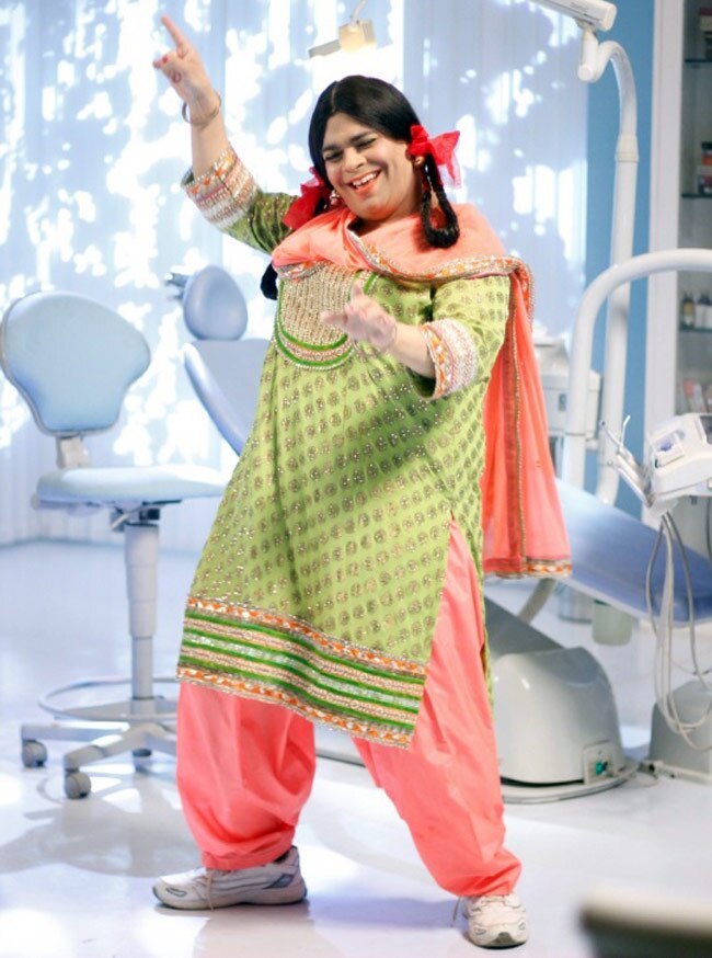 ऐ भाई, जरा देख के हंसो...