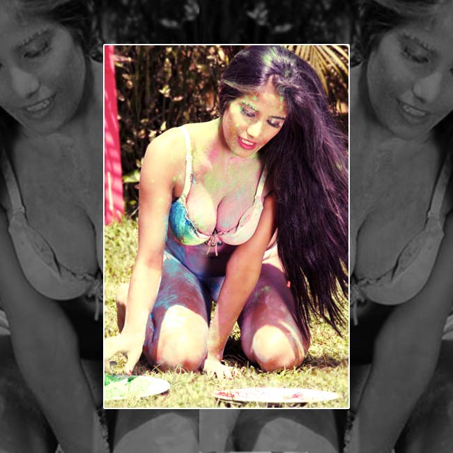 'WC' में जीत पर न्‍यूड होने का दावा करने वाली  पूनम पांडे Happy birthday