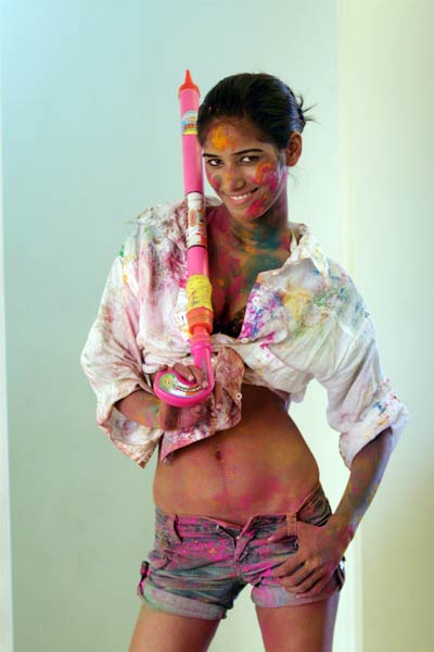 'WC' में जीत पर न्‍यूड होने का दावा करने वाली  पूनम पांडे Happy birthday