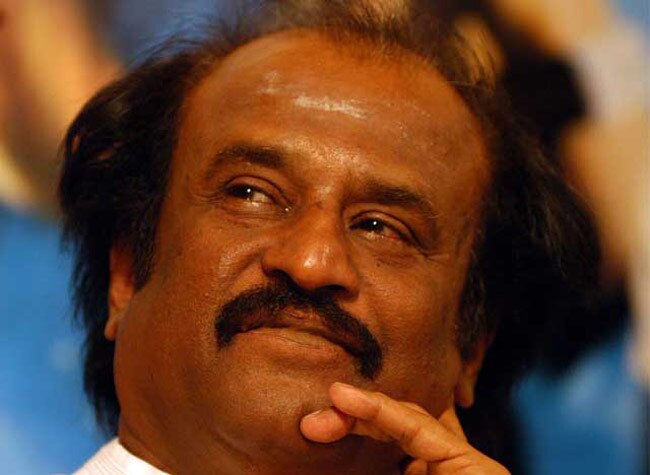 देश में इन हस्ति‍यों को दी गई मंदिर में जगह