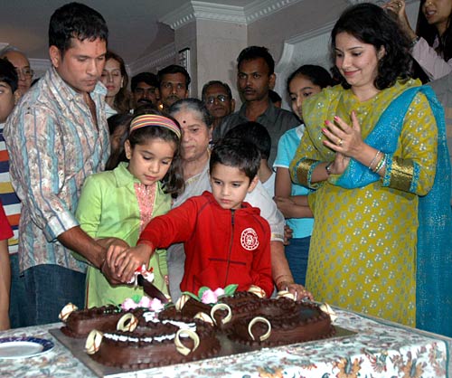 Happy Birthday सचिन तेंदुलकर