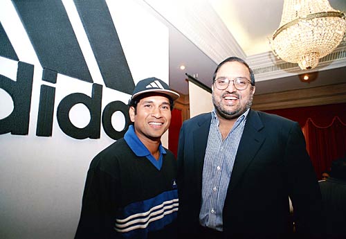 Happy Birthday सचिन तेंदुलकर