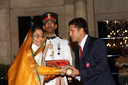 Happy Birthday सचिन तेंदुलकर