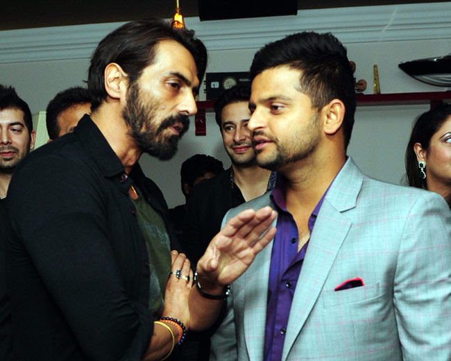 बॉलीवुड सितारों संग रैना ने सेलिब्रेट की प्री वेडिंग पार्टी, देखें तस्वीरें