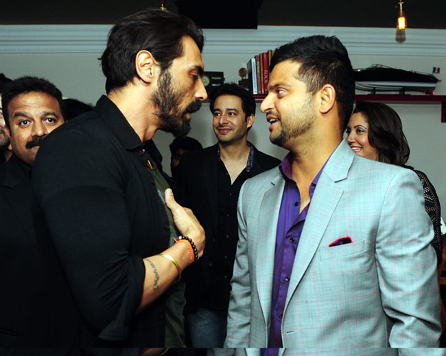 बॉलीवुड सितारों संग रैना ने सेलिब्रेट की प्री वेडिंग पार्टी, देखें तस्वीरें