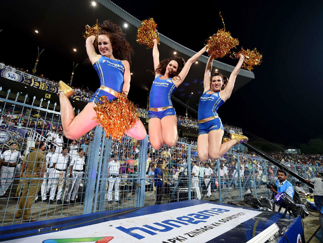 IPL-8: पहले मैच में KKR ने मुंबई इंडियंस को धोया