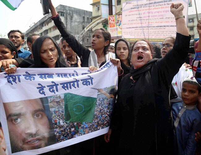 कश्मीर घाटी के अमन को लग गई किसकी नजर...