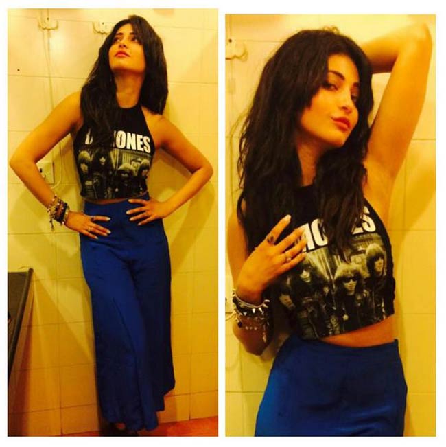 क्रॉप स्टाइल में श्रुति कर रही हैं 'गब्बर इज बैक' को प्रमोट