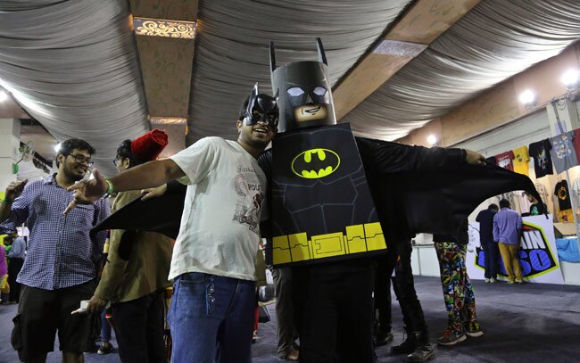 कॉमिक्स किरदारों में कुछ यूं नजर आए आम लोग....