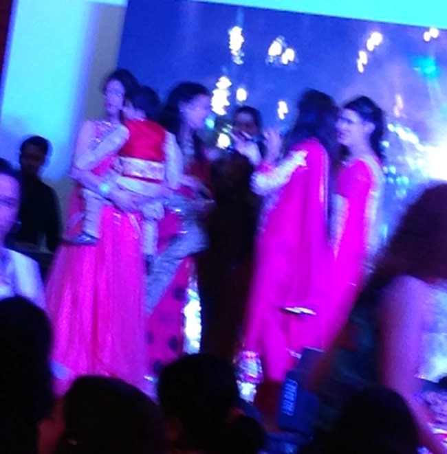 बॉलीवुड सितारों संग रैना ने सेलिब्रेट की प्री वेडिंग पार्टी, देखें तस्वीरें