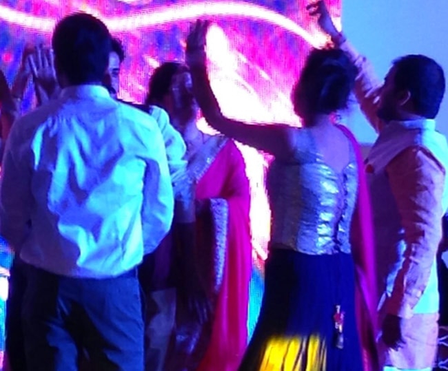 बॉलीवुड सितारों संग रैना ने सेलिब्रेट की प्री वेडिंग पार्टी, देखें तस्वीरें