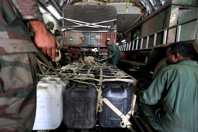 नेपाल में यूं आए जिंदगी के फरिश्ते