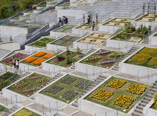 दुनिया की 10 अनोखी और शानदार सीढ़ियां...