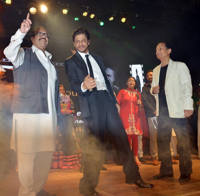 अवॉर्ड समारोह में शाहरुख संग थिरके अमर सिंह