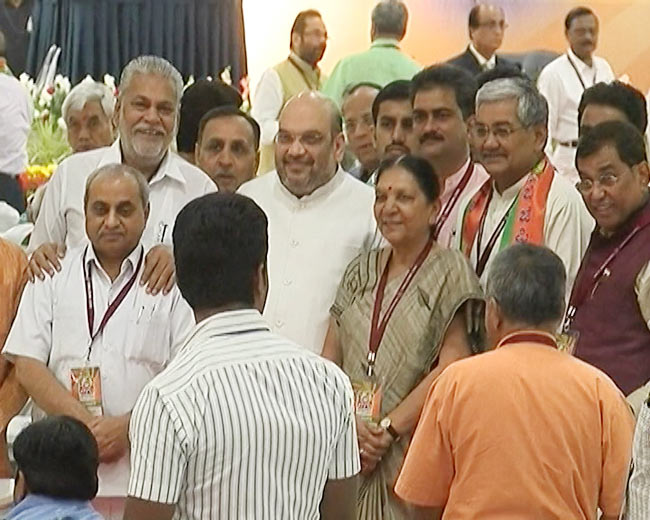 बीजेपी की राष्ट्रीय कार्यकारिणी में जुटे दिग्गज