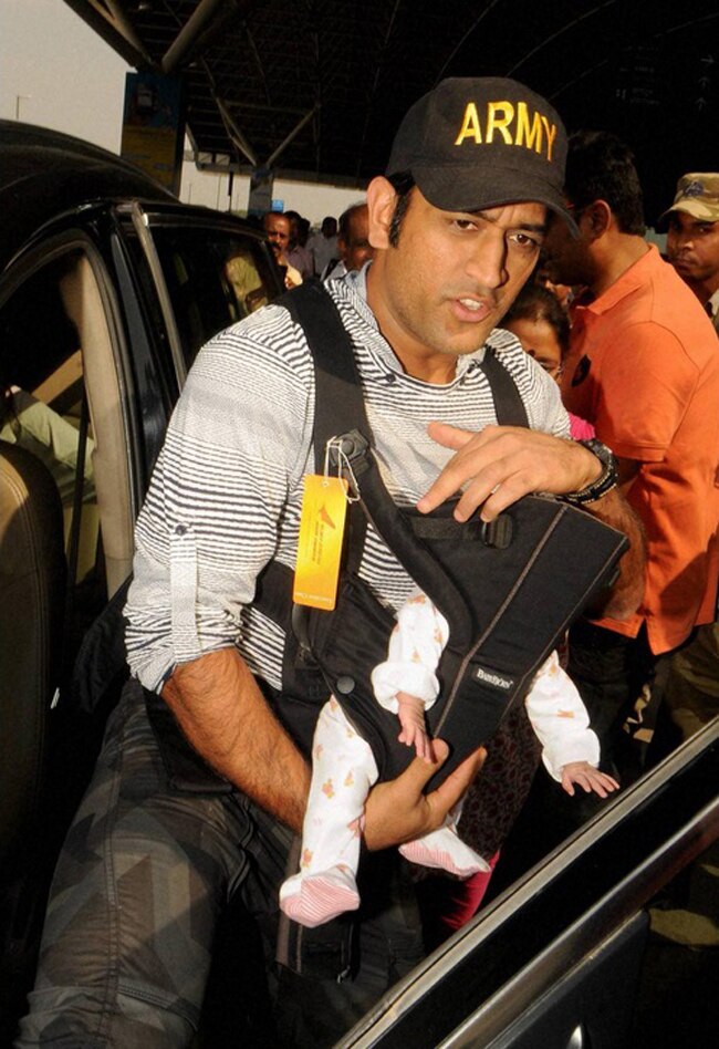 साक्षी धोनी ने शेयर की बेटी जिवा की नई तस्वीरें...