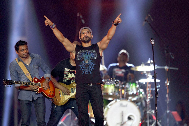 IPL 8: ओपनिंग में जमकर थि‍रके अनुष्का, रितिक और फरहान