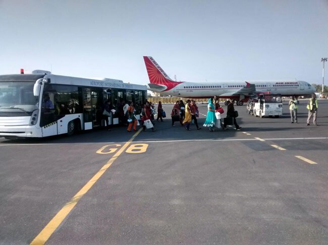 अपनों को मौत के मुंह से बचा लाई वायुसेना