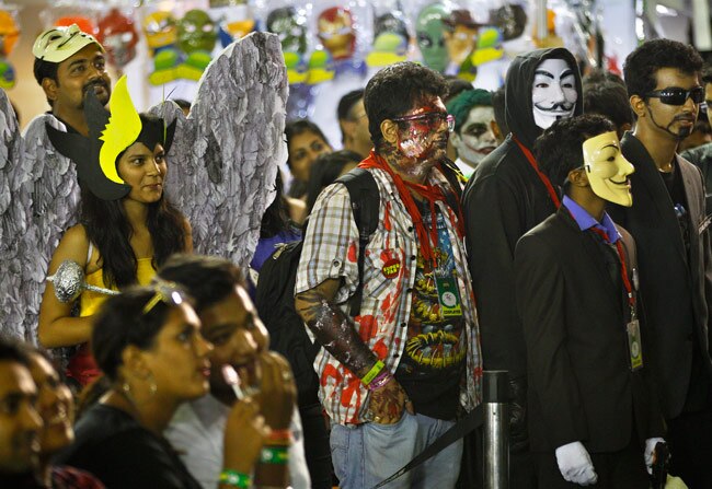 कॉमिक्स किरदारों में कुछ यूं नजर आए आम लोग....