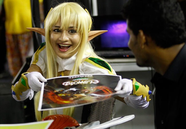 कॉमिक्स किरदारों में कुछ यूं नजर आए आम लोग....