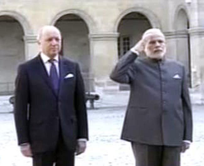 फ्रांस यात्रा पर PM मोदी का भव्य स्वागत