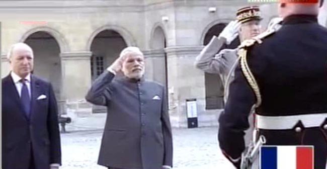 फ्रांस यात्रा पर PM मोदी का भव्य स्वागत