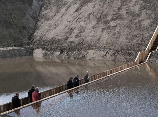 दुनिया की 10 अनोखी और शानदार सीढ़ियां...