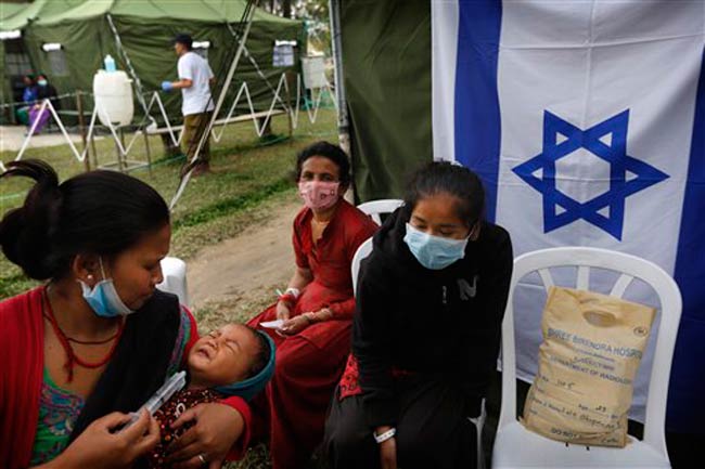 भूकंप के 100 घंटे बाद कुछ ऐसा है नेपाल का हाल