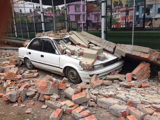 भयानक भूकंप से नेपाल में फैला तबाही का मंजर