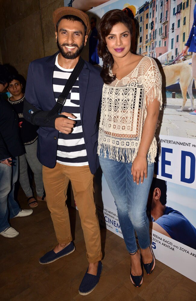 'दिल धड़कने दो' के ट्रेलर की स्क्रीनिंग पर जुटे सितारे...