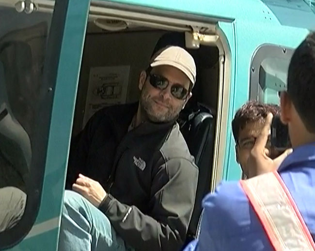 बाबा केदारनाथ के दरबार में कुछ यूं दिखे राहुल गांधी