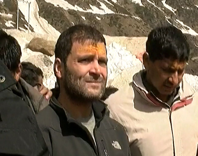 बाबा केदारनाथ के दरबार में कुछ यूं दिखे राहुल गांधी