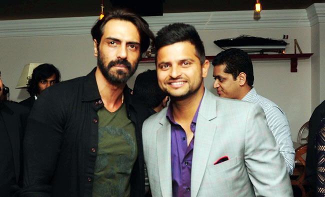 बॉलीवुड सितारों संग रैना ने सेलिब्रेट की प्री वेडिंग पार्टी, देखें तस्वीरें