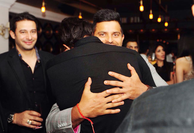 बॉलीवुड सितारों संग रैना ने सेलिब्रेट की प्री वेडिंग पार्टी, देखें तस्वीरें