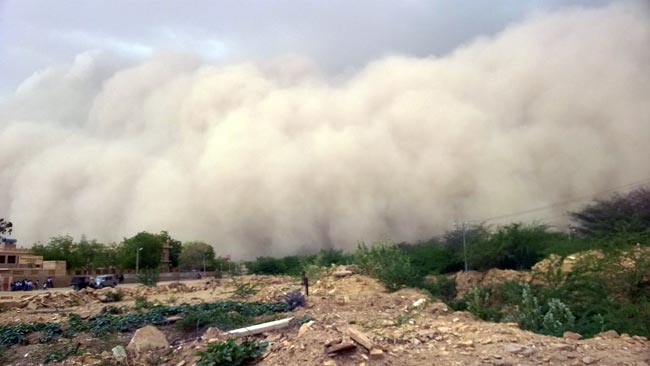 जैसलमेर में आफत बनकर आया रेत का तूफान