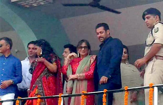 अर्पिता के रिसेप्शन में  हिमाचल पहुंचे सलमान, देखें तस्वीरें