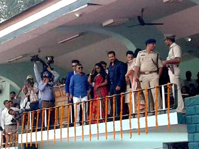 अर्पिता के रिसेप्शन में  हिमाचल पहुंचे सलमान, देखें तस्वीरें