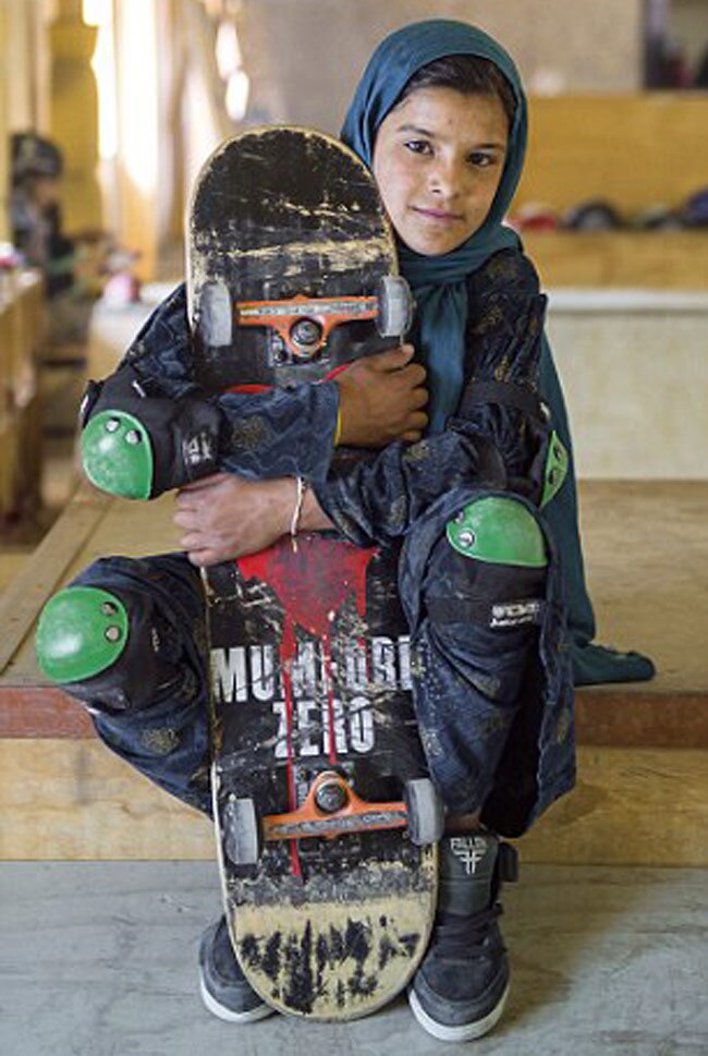 अफगान लड़कियों को भी है स्केटिंग का शौक