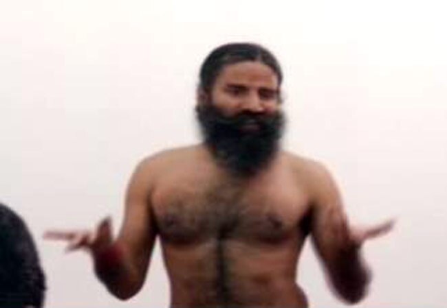 निकले थे सफाई देने, करने लगे योग